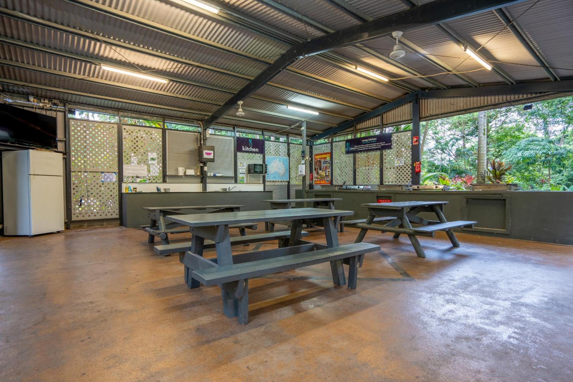 Tasman Holiday Parks - Cairns Cool Waters Esterno foto